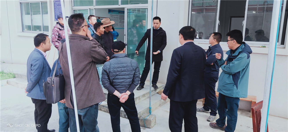 西南督查組在自治區(qū)、日喀則市、吉隆縣、吉隆鎮(zhèn)有關(guān)領(lǐng)導(dǎo)的陪同下對(duì)吉隆鎮(zhèn)污水處理廠檢查工作